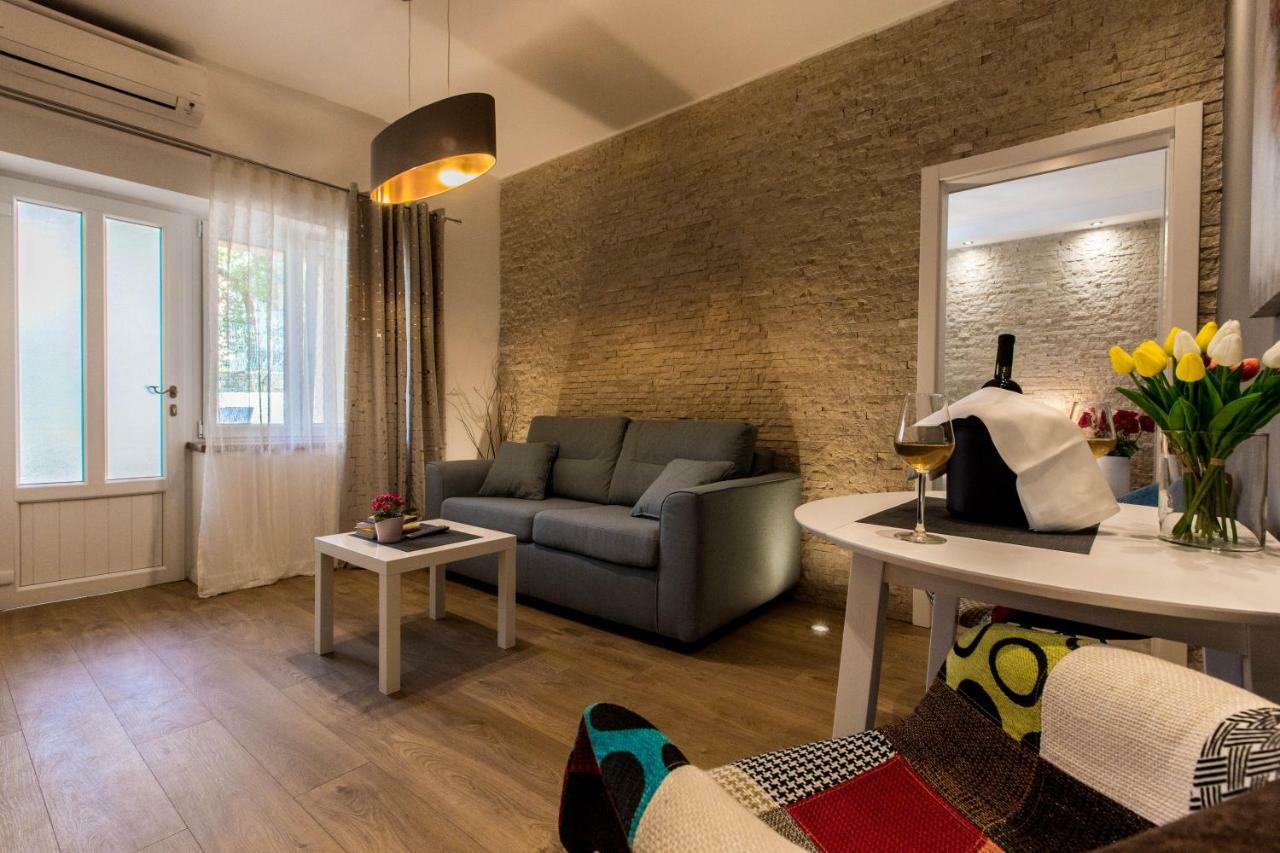 Exclusive City Center Apartment With Garden Rovinj Ngoại thất bức ảnh